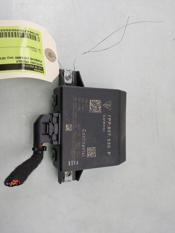 GATEWAY MODULE Porsche Cayenne II (92A) (01-2010/12-2018), Gebruikt, Porsche Deutschland GmbH, Porscheplatz 1
70435  Stuttgart, DE