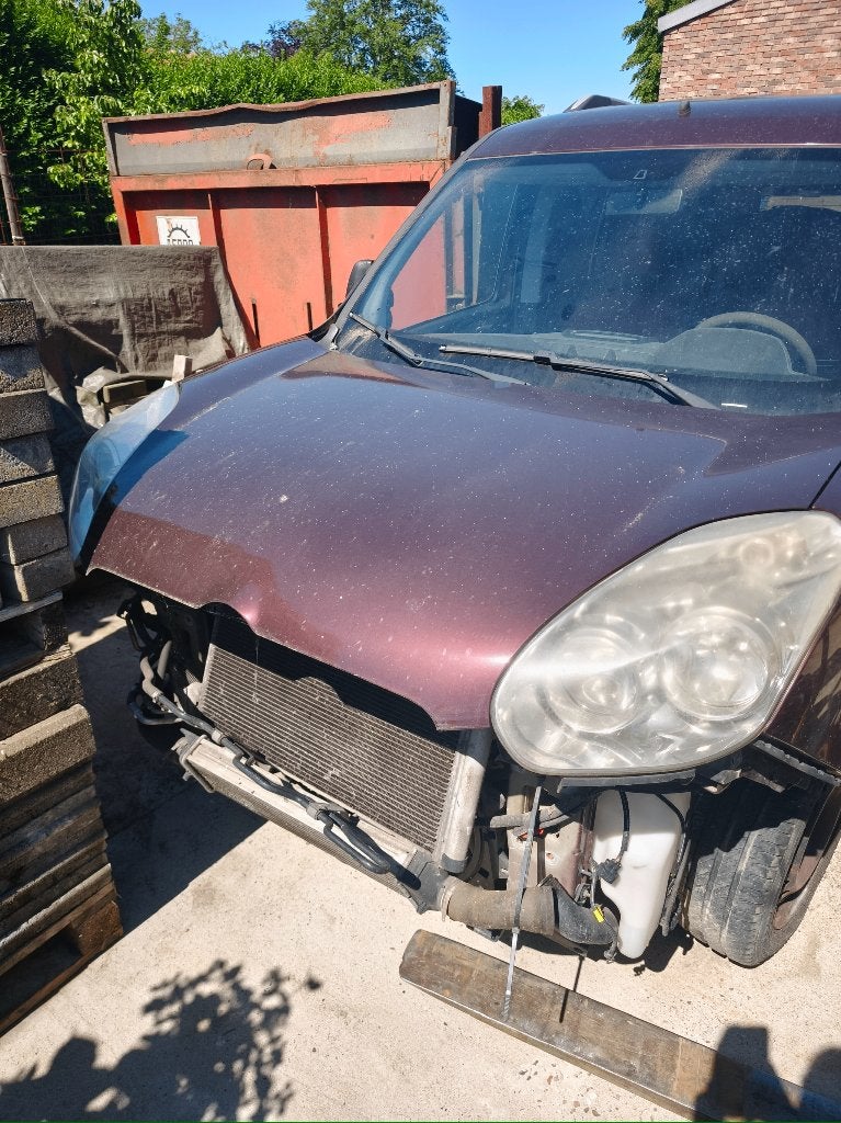 Fiat doblo, Autos, Fiat, Particulier, Doblo, Diesel, Euro 5, Autre carrosserie, 5 portes, Boîte manuelle, Brun, Autres couleurs