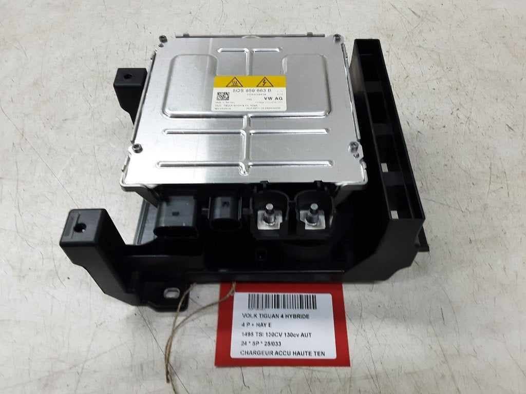 CHARGEUR DE BATTERIE (5QS959663B), Volkswagen AG, Utilisé, Kundenbetreuung@volkswagen.de, Berliner Ring 2
38440  Wolfsburg, DE