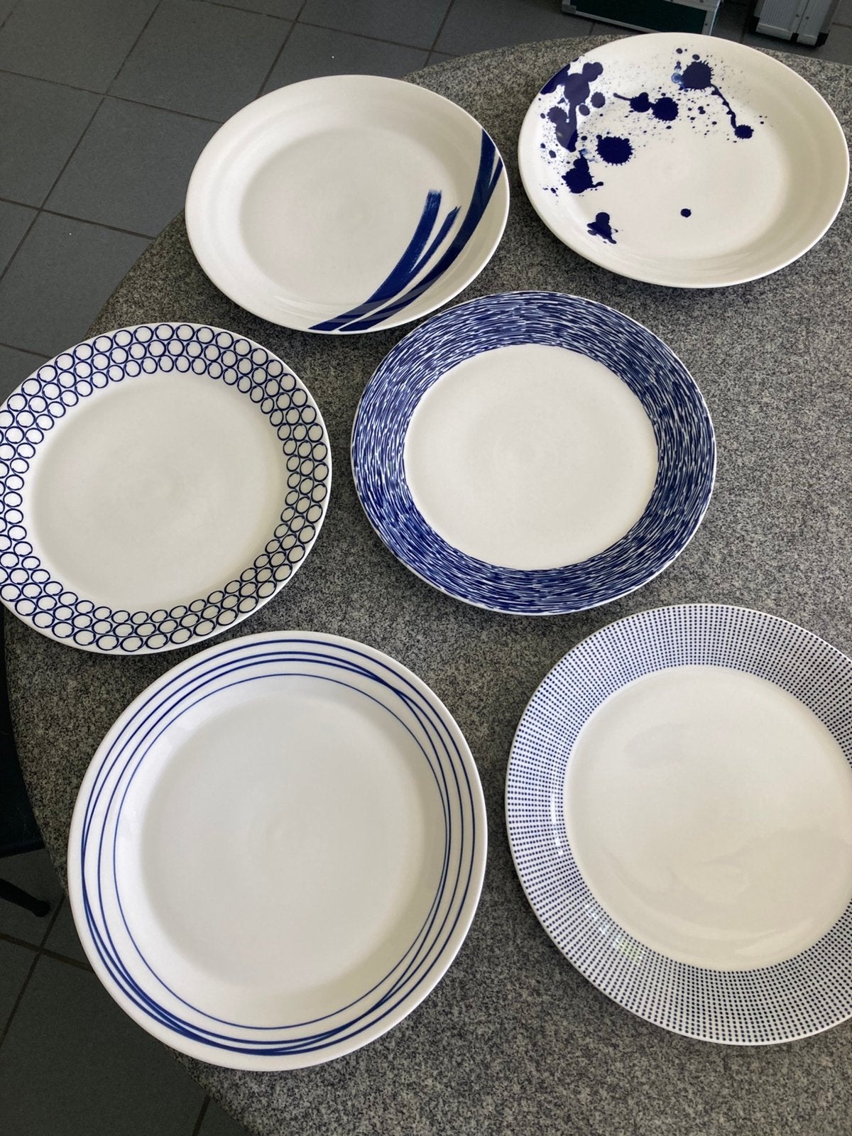 Modern servies, Ophalen, Modern, Bord(en)
