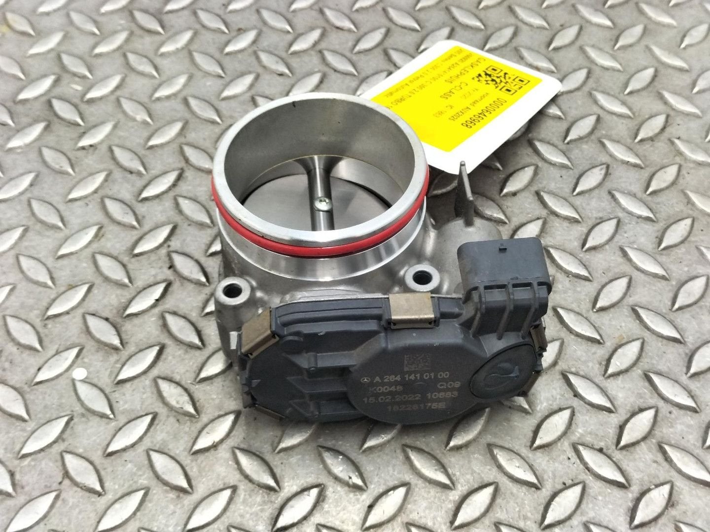 MERCEDES C-CLASS GASKLEPHUIS 2641410100 2020, Enlèvement ou Envoi, Utilisé, ARN reconnu