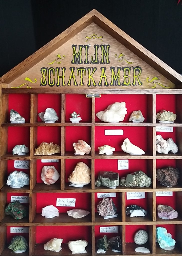 Mineralen letterkast(en), Ophalen, Mineraal