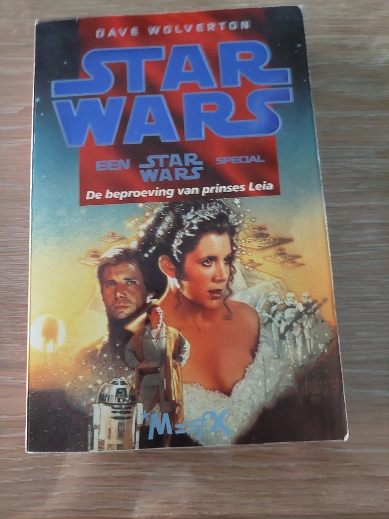 Fantasy/SF, Boeken, Fantasy, Ophalen of Verzenden, Zo goed als nieuw