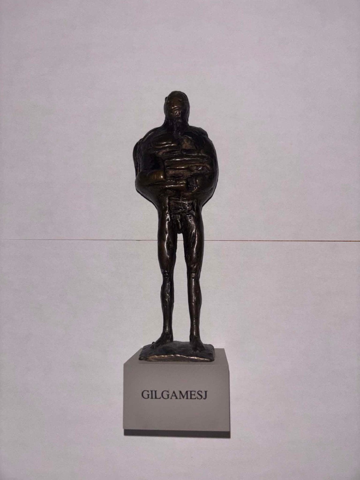 Paul Van Gysegem “Gilgamesj” - Signed Bronze Sculpture - 198, Antiek en Kunst, Minder dan 20 cm, Ophalen of Verzenden, Brons, Gemerkt