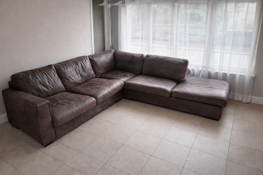 Hoeklounge in buffelleer - In perfecte staat, Huis en Inrichting, Zetels | Zetels, Ophalen, Intemporel, Zo goed als nieuw, Vierpersoons of meer