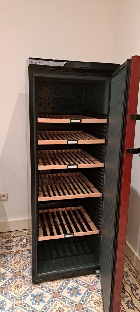 Frigo à vin en très bonne état, Electroménager, Enlèvement