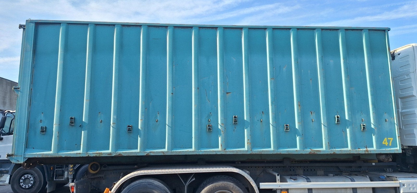40 kuub afzetcontainer met haaksysteem, Doe-het-zelf en Bouw, Containers, Ophalen