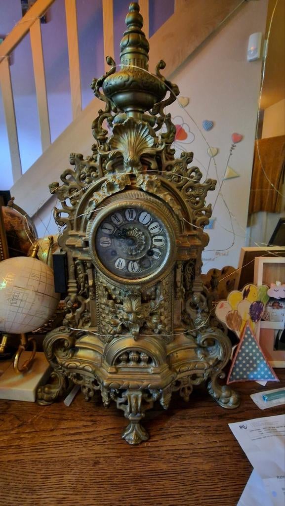 Ancienne horloge de cheminée en laiton, Antiquités & Art