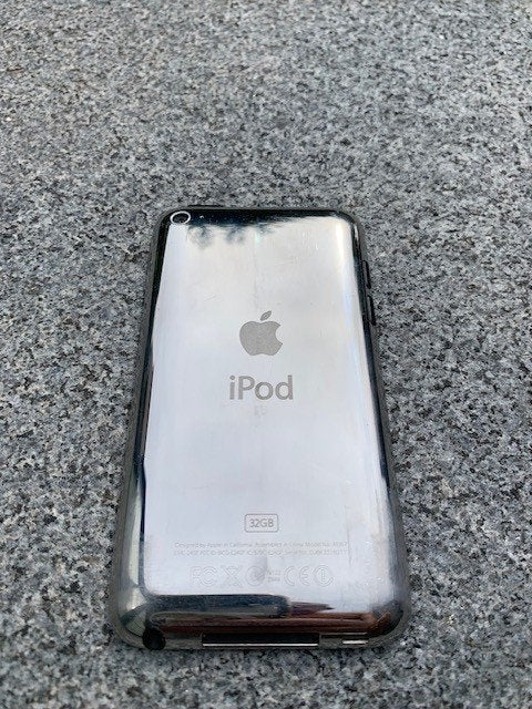 Apple iPod, Enlèvement ou Envoi, Touch, Comme neuf, Argent