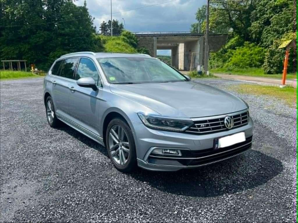 VW Passat Variant R-Line, Auto's, Voorwielaandrijving, Zwart, 1600 cc, Alcantara