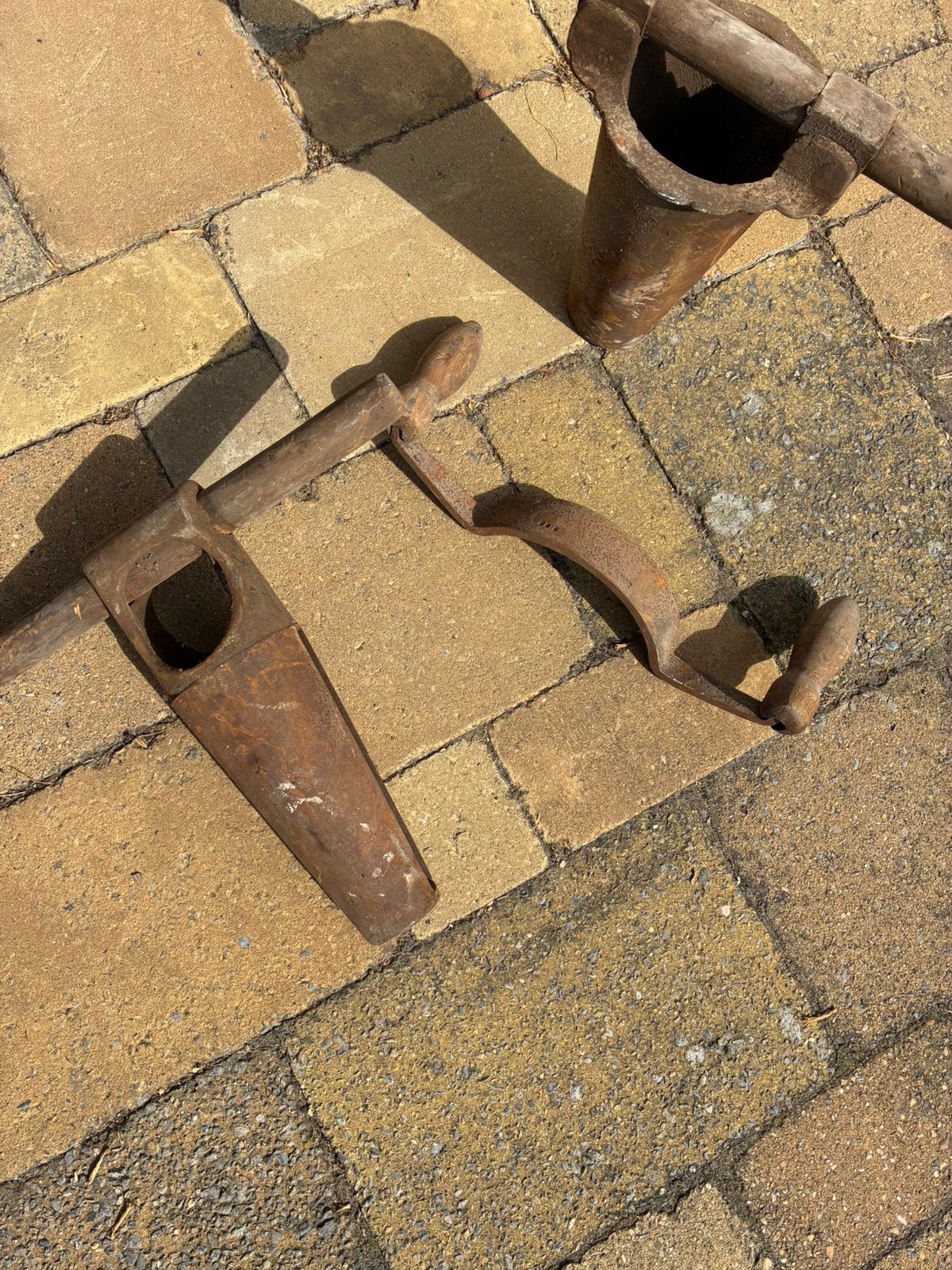 Outils, Antiquités & Art, Enlèvement
