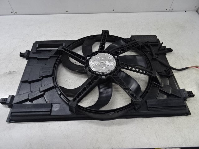 VENTILATORHUIS Volkswagen Passat (3G2) (5Q0121207AG), Gebruikt, Volkswagen