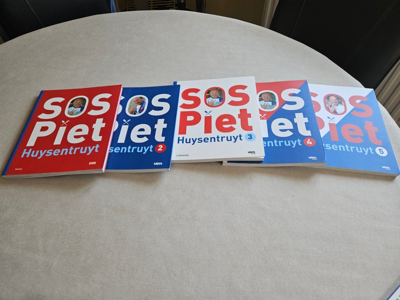 Kookboeken SOS piet, Verzamelen, Ophalen