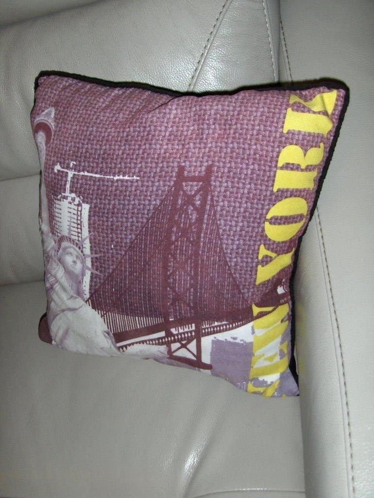 Coussins New York comme neuf pour 5€ . Avec tirette., Ophalen of Verzenden, Nieuw