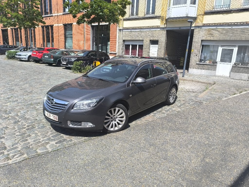 Opel Insignia Sports Tourer 2.0 CDTI, Autos, Opel, Achat, Noir, 5 portes, Automatique