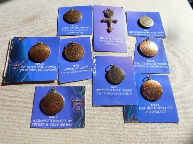 amulette en cuivre, neuve, 7€ piece, Bijoux, Sacs & Beauté, Pendentifs, Enlèvement ou Envoi, Neuf, Autres matériaux, Croix ou Symbole
