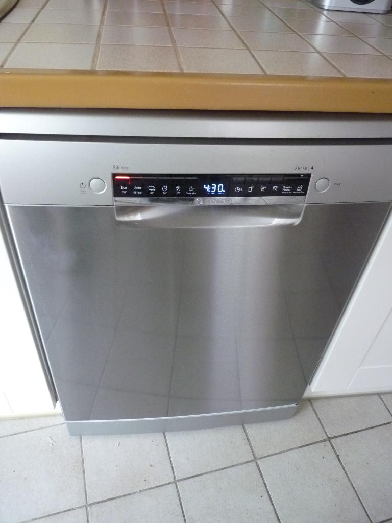 LAVE VAISSELLE BOSCH SILENCE SERIE 4, Electroménager, Programme court, Comme neuf, Enlèvement, 45 à 60 cm