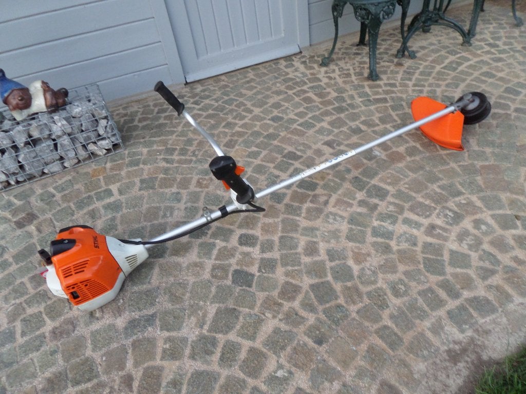 bosmaaier van STIHL type FS240C, Tuin en Terras, Bosmaaiers, Gebruikt, Benzine, 30 tot 50 cm, Ophalen