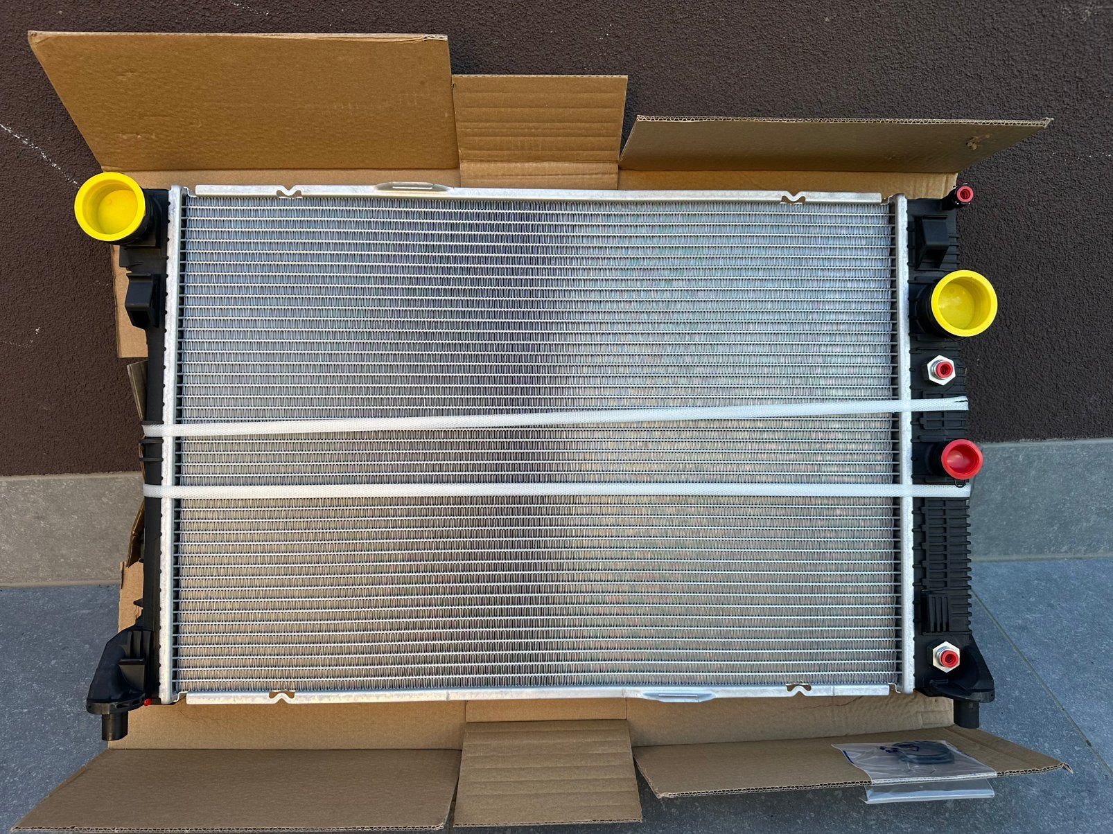 Radiateur Mercedes-Benz E W212 CR 1176 000S, Enlèvement ou Envoi, Mercedes-Benz