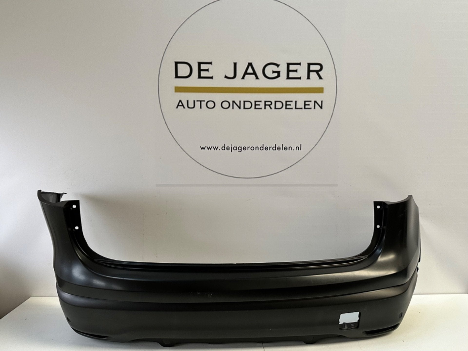 NISSAN QASHQAI 2 J11 PARE-CHOC ARRI RE PARE-CHOCS 85022-4EA0, Neuf, Nissan Motor Co., Ltd., Pare-chocs, Takashima 1-chome 1-1
220-8686  Yokohama