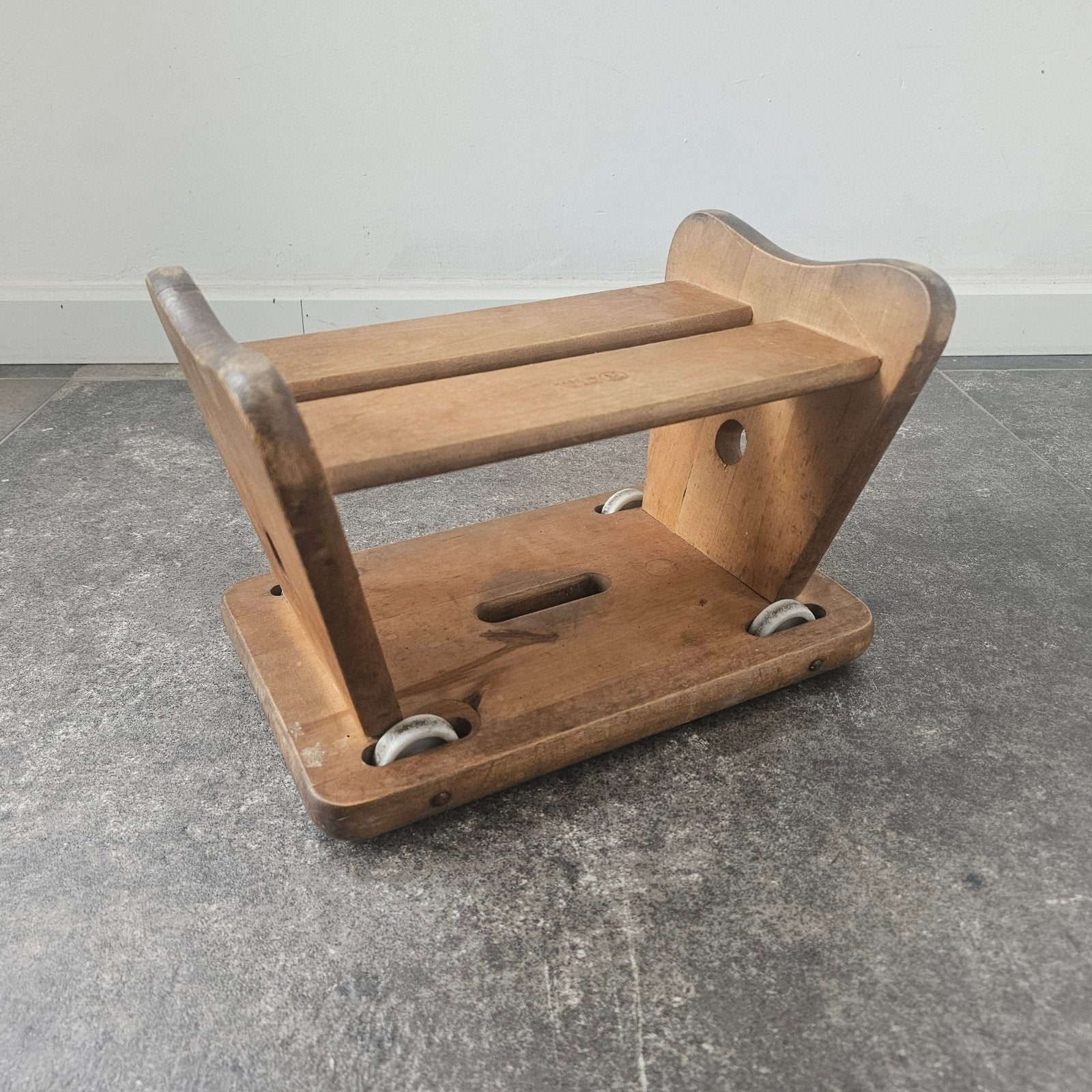 Vintage bankje / karretje van hout, Enlèvement ou Envoi, Vintage, Utilisé, Pivotant