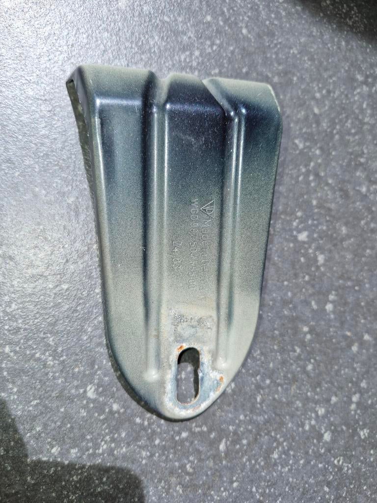 Porsche 997 voorspatbordsteun, Ophalen of Verzenden, Gebruikt, Voor, Porsche