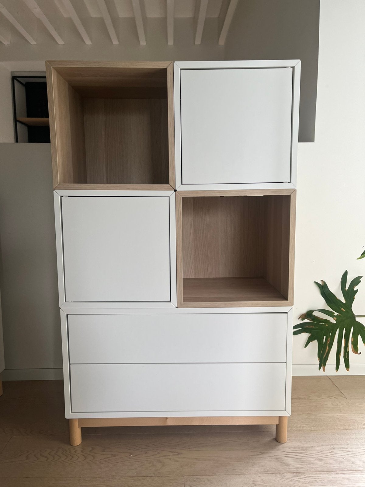Kast, kubusrek Eket Ikea, kleur wit en eik, Huis en Inrichting, Ophalen, Zo goed als nieuw