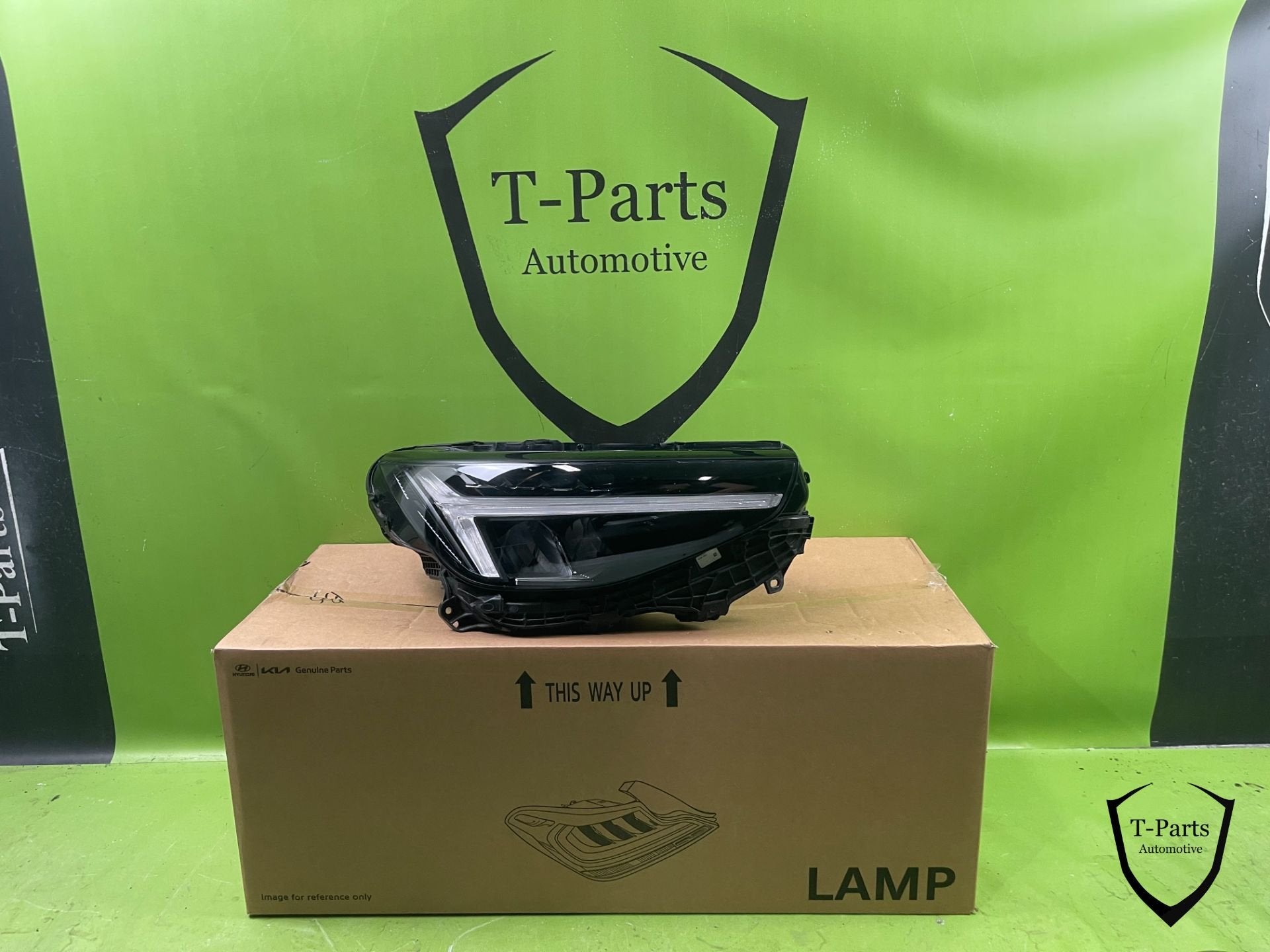 volvo XC40 koplamp rechts 32404666 lamp, Gebruikt, Gunnar Engellaus vag 8
405 31  Gothenburg, SE, Info@volvocars.com, Volvo