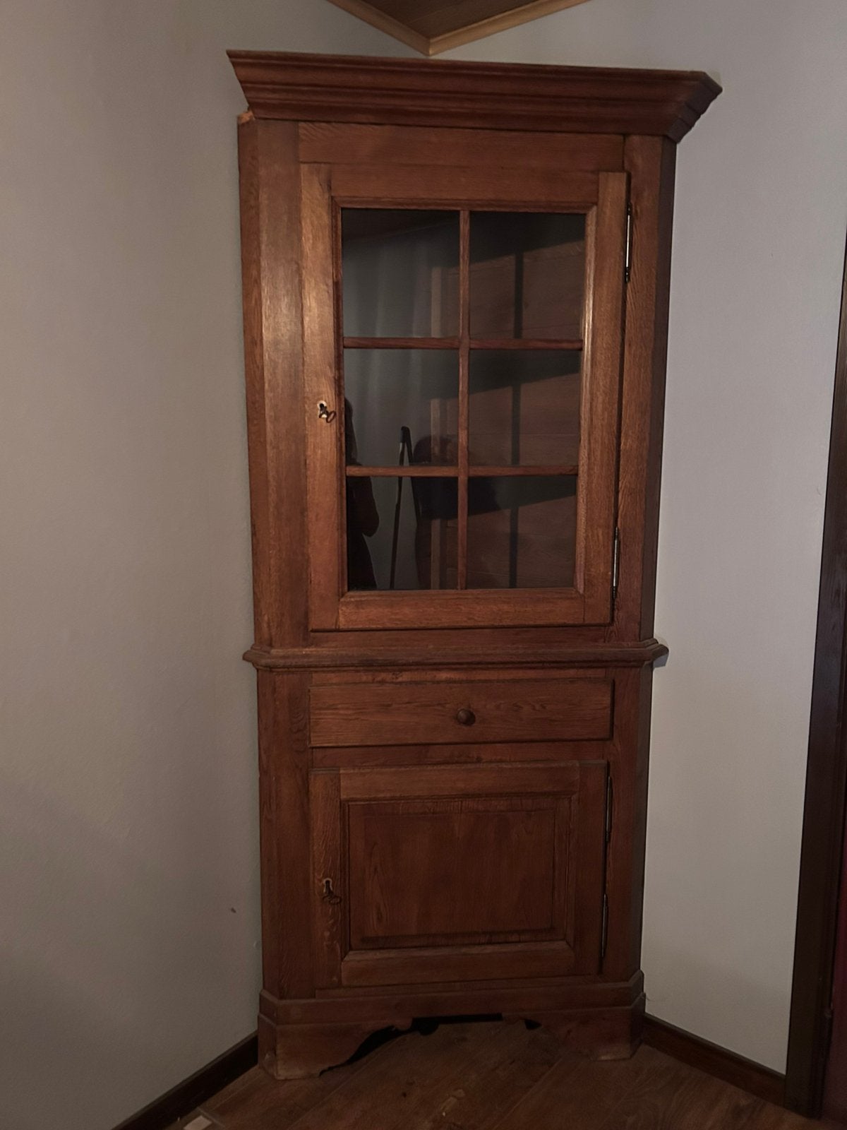 Meuble de coin en chêne, Enlèvement