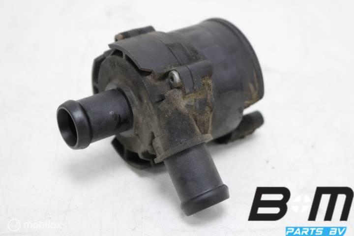 Extra waterpomp Skoda Octavia 3 Combi 5C0965567, Gebruikt