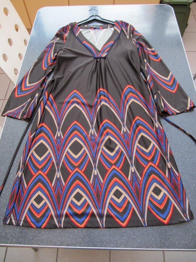 jurk nieuw Vila Joy, medium zwart + print oranje,blauw,rood, Kleding | Dames, Maat 38/40 (M), Meerkleurig, Nieuw, Ophalen of Verzenden