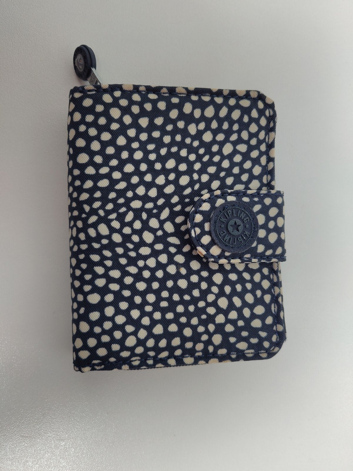 Portefeuille Kipling, bleu à pois blancs., Enlèvement, Neuf, Bleu, Autres marques