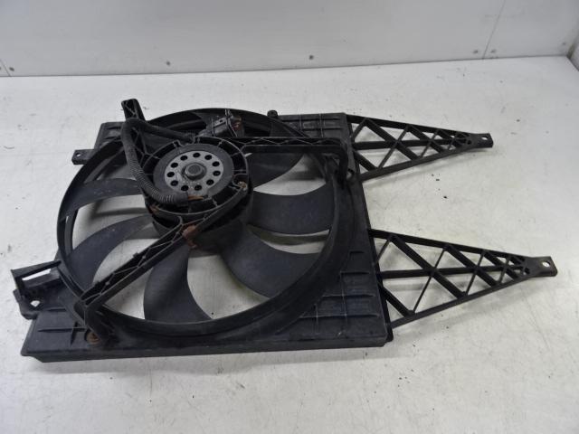 VENTILATEUR RADIATEUR MOTEUR Volkswagen Polo IV (9N1 / 2/3), Utilisé, Volkswagen