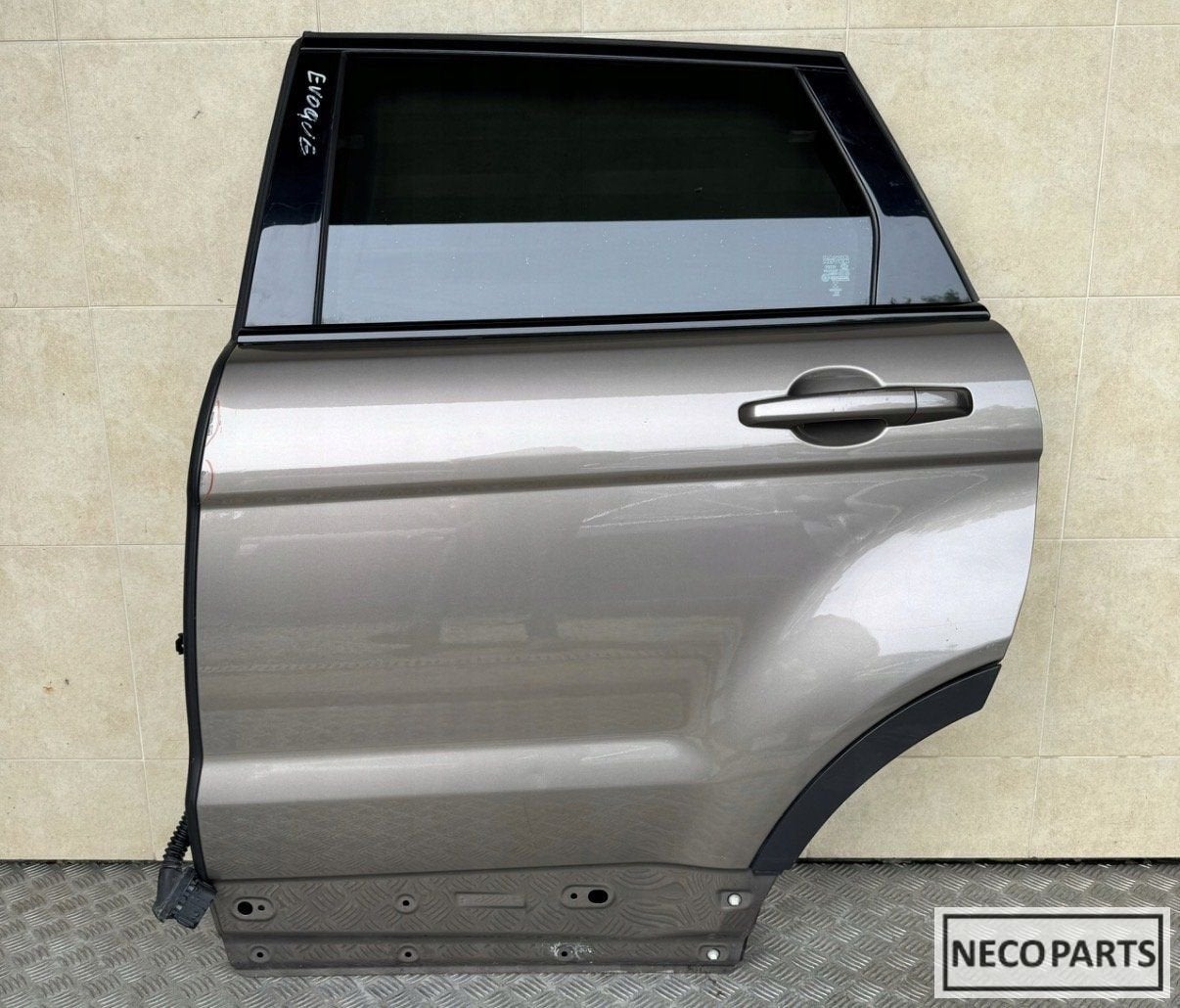 LAND ROVER EVOQUE FACELIFT PORTIER DEUR ACHTER LINKS, -, Ophalen of Verzenden, Achter, -
