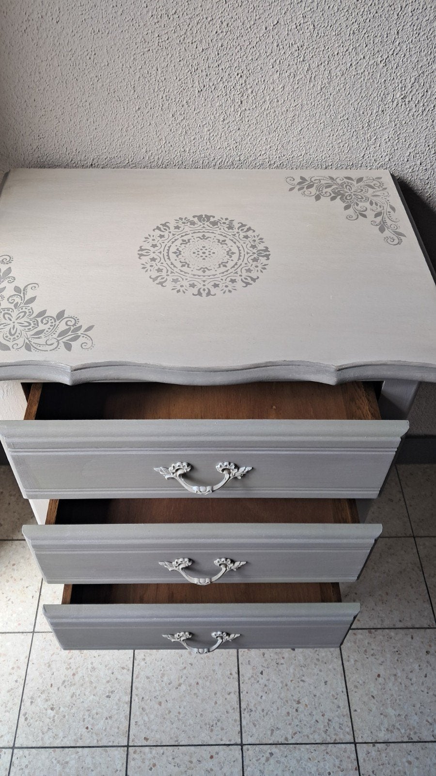 belle armoire latérale H 77, L 60, D 42, Maison & Meubles, Armoires | Commodes, Enlèvement ou Envoi