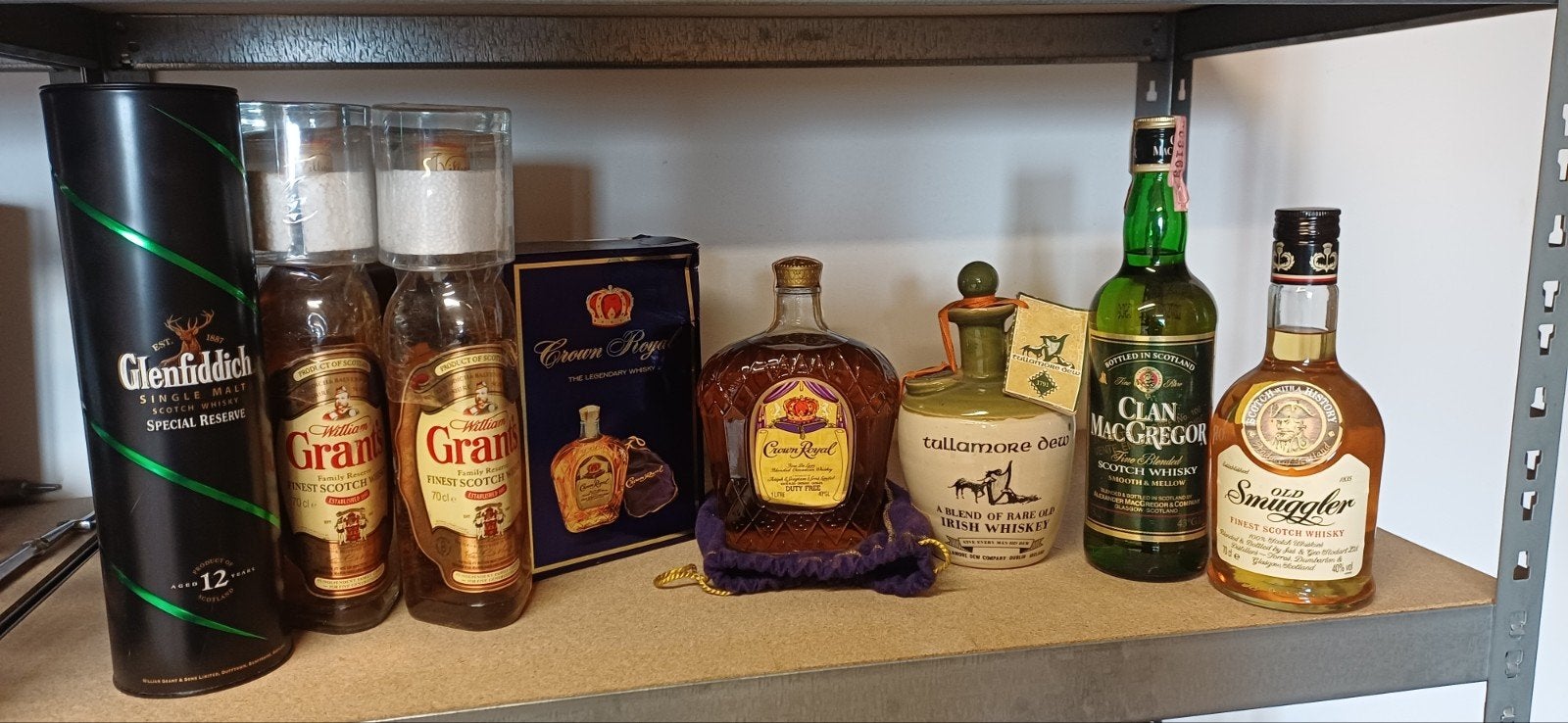 8 flessen vintage whisky. Allen van de jaren 70 en 80, Enlèvement