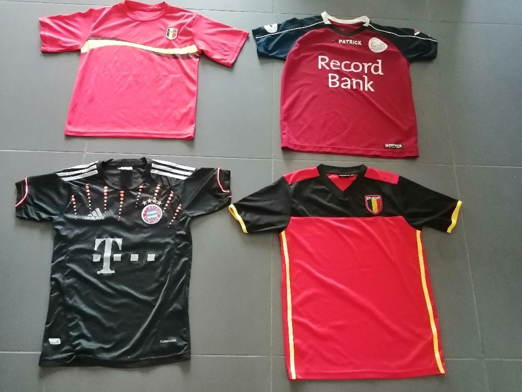 Voetbalkledij 12 jaar, Taille XS ou plus petite, Enlèvement ou Envoi, Comme neuf, Maillot