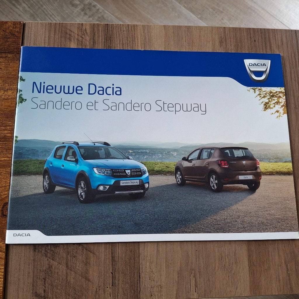 Nieuwe DACIA SANDERO et SANDERO STEPWAY 1/17, Ophalen of Verzenden, Nieuw, Overige merken
