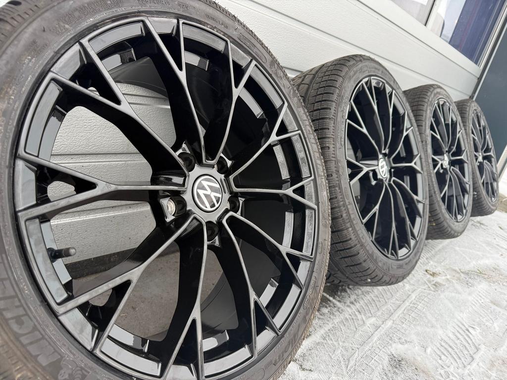 18 Golf 7 8 MK8 E-golf Touran Caddy Leon velgen winterbanden, Auto-onderdelen, Banden en Velgen, 18 inch, -, -, Banden en Velgen