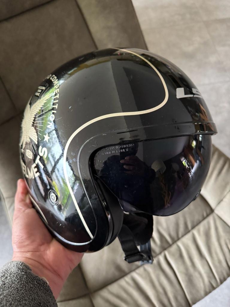 Stoere LS2 helm - Large, Fietsen en Brommers, Brommerhelmen, Ophalen of Verzenden, Zo goed als nieuw, Large, Ls2
