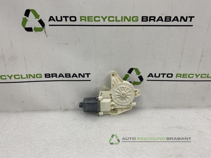 Moteur de vitre portière d'un Mercedes B-Klasse, -, 3 mois de garantie, Utilisé, -