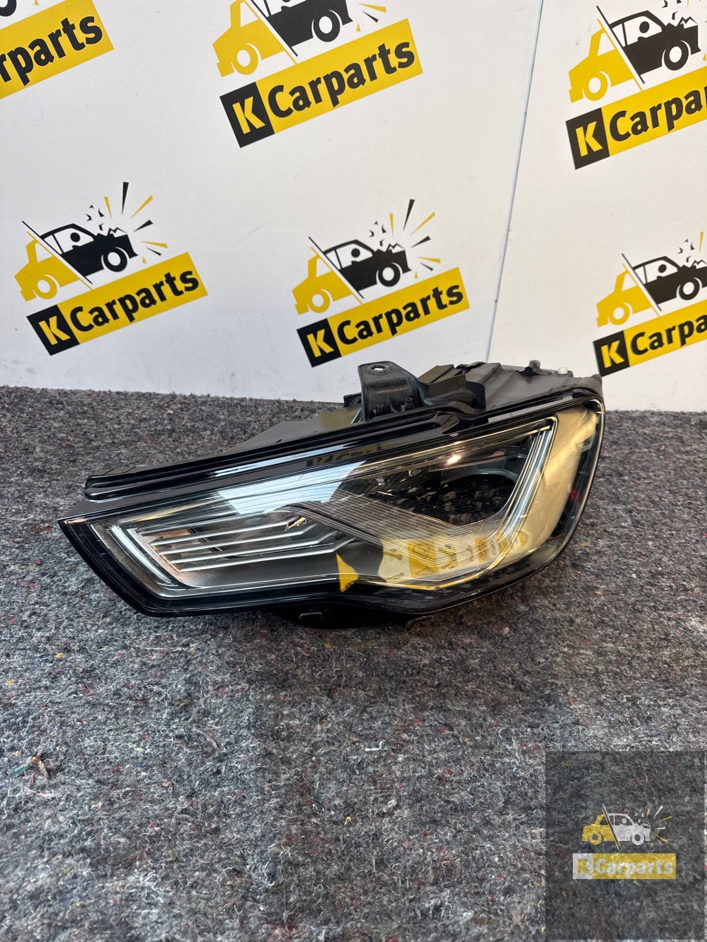 AUDI A3 8V S3 RS3 links koplamp ETRON FULL LED KOPLAMP 8V094, AUDI AG, Auto-Union-Strasse 1
85045  Ingolstadt, DE, Audi, Utilisé
