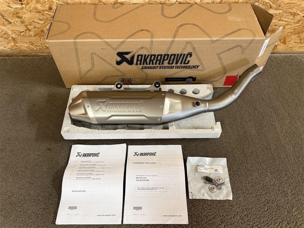 Akrapovic uitlaat KTM 250 350 450 SX-F SMR FC FS MC F 2026, Motoren, Verzenden, Nieuw