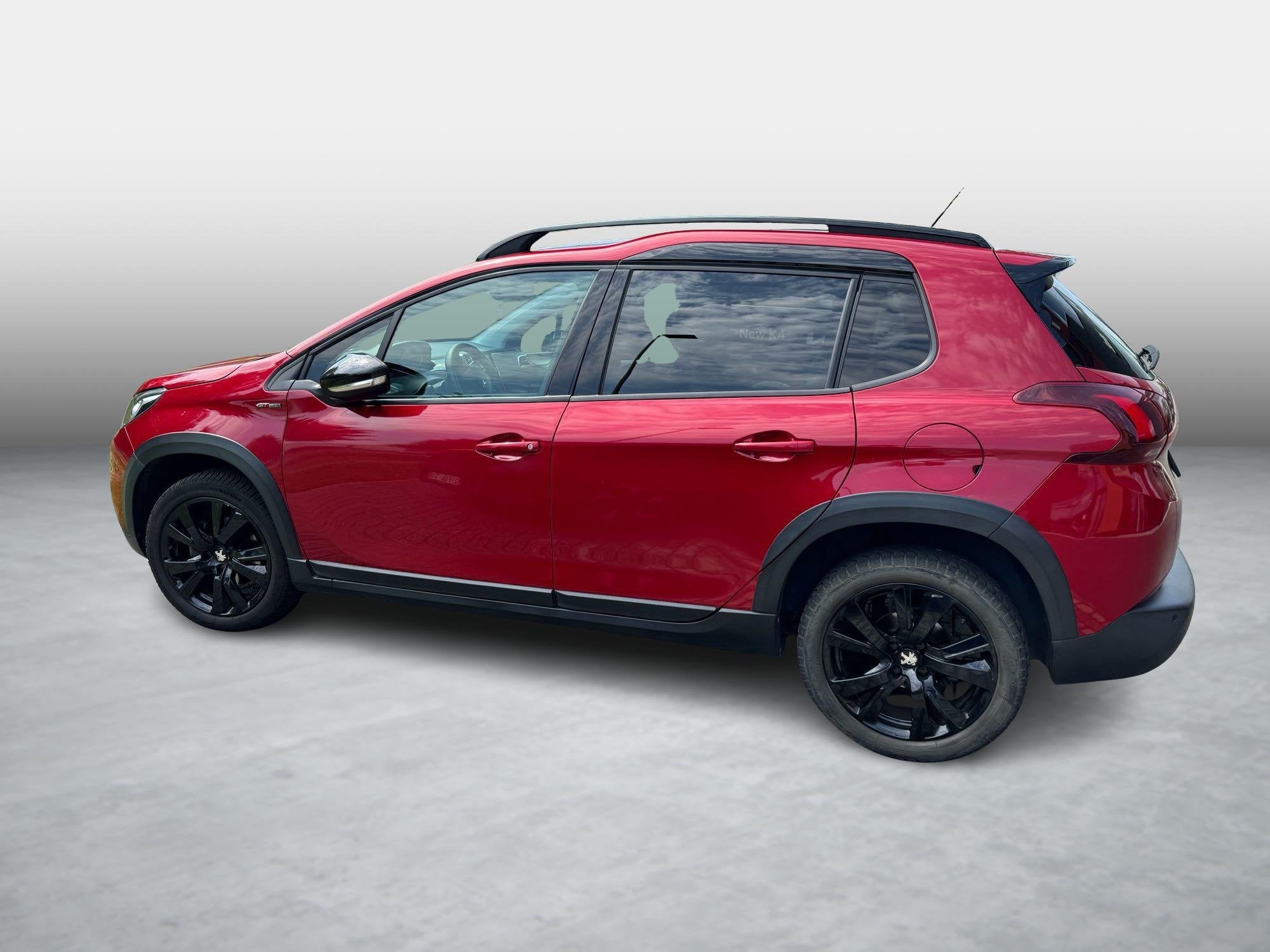 Peugeot 2008 1.2 Puretech 96kW S&S GT Line, Auto's, Peugeot, Voorwielaandrijving, Stof, Zwart, Automatische klimaatregeling