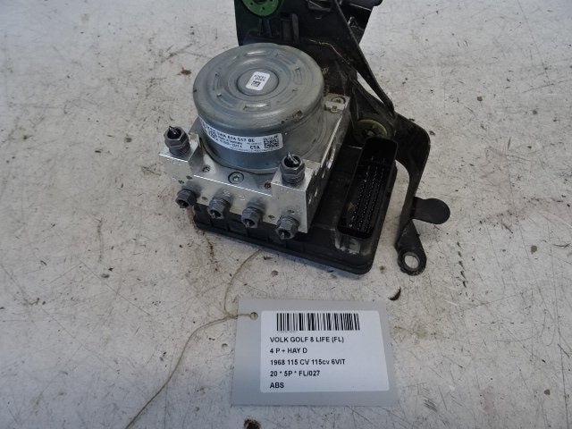 BLOC ABS (FREINS ANTI-BLOCAGE) Volkswagen Golf VIII (CD1), Volkswagen, Mevr. I. Hauben, Utilisé, Rue de l'Espoir 34 34
4030  GRIVEGNÉE, BE