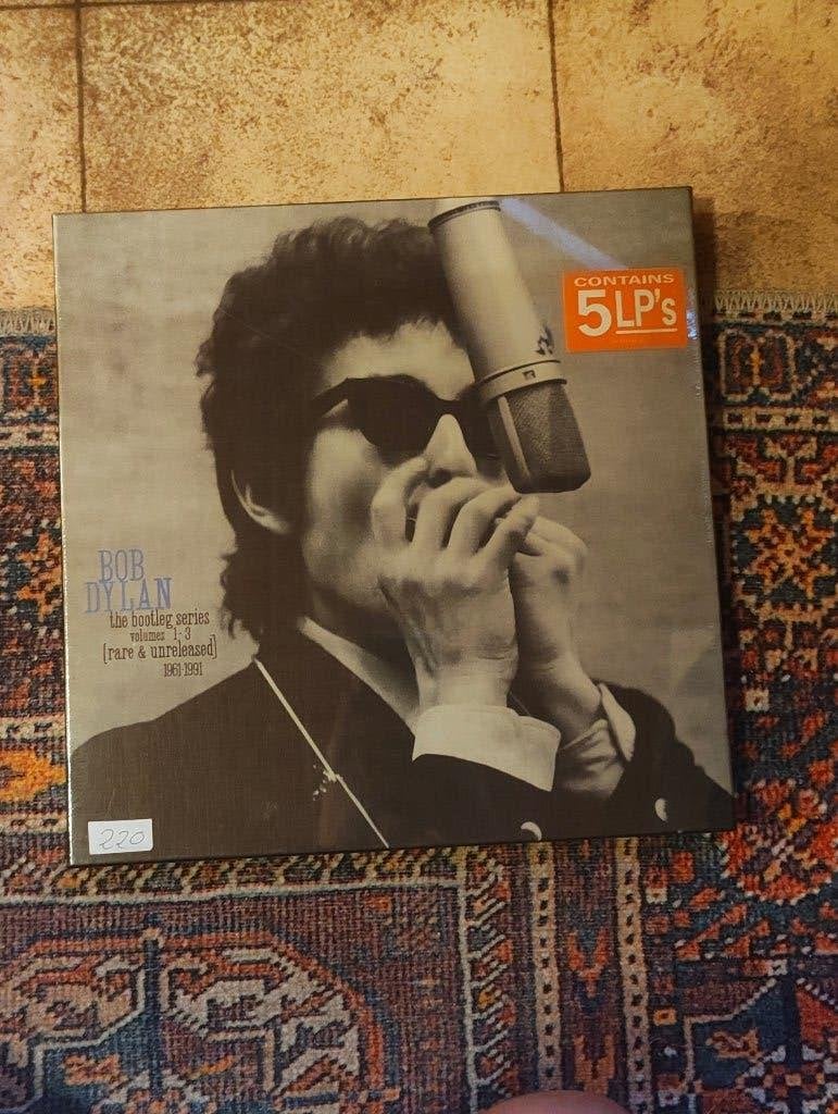 Box set van Bob Dylan, CD & DVD, Vinyles | Country & Western, Coffret, Enlèvement ou Envoi, Neuf, dans son emballage, Autres formats