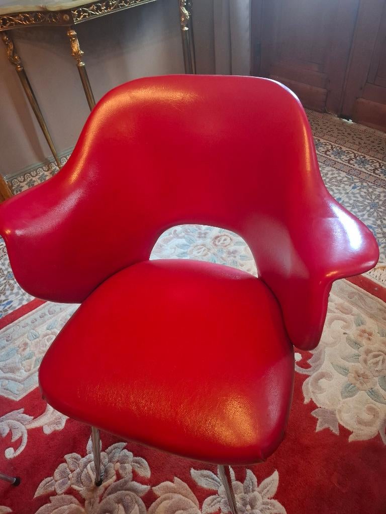 Meuble fauteuils, Maison & Meubles, Fauteuils, Enlèvement, Utilisé, Cuir, Vintage en simili cuir rouge bon etat
