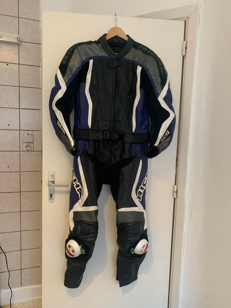 Richa 2-delig leren motorpak – maat 52, Motoren, Ophalen