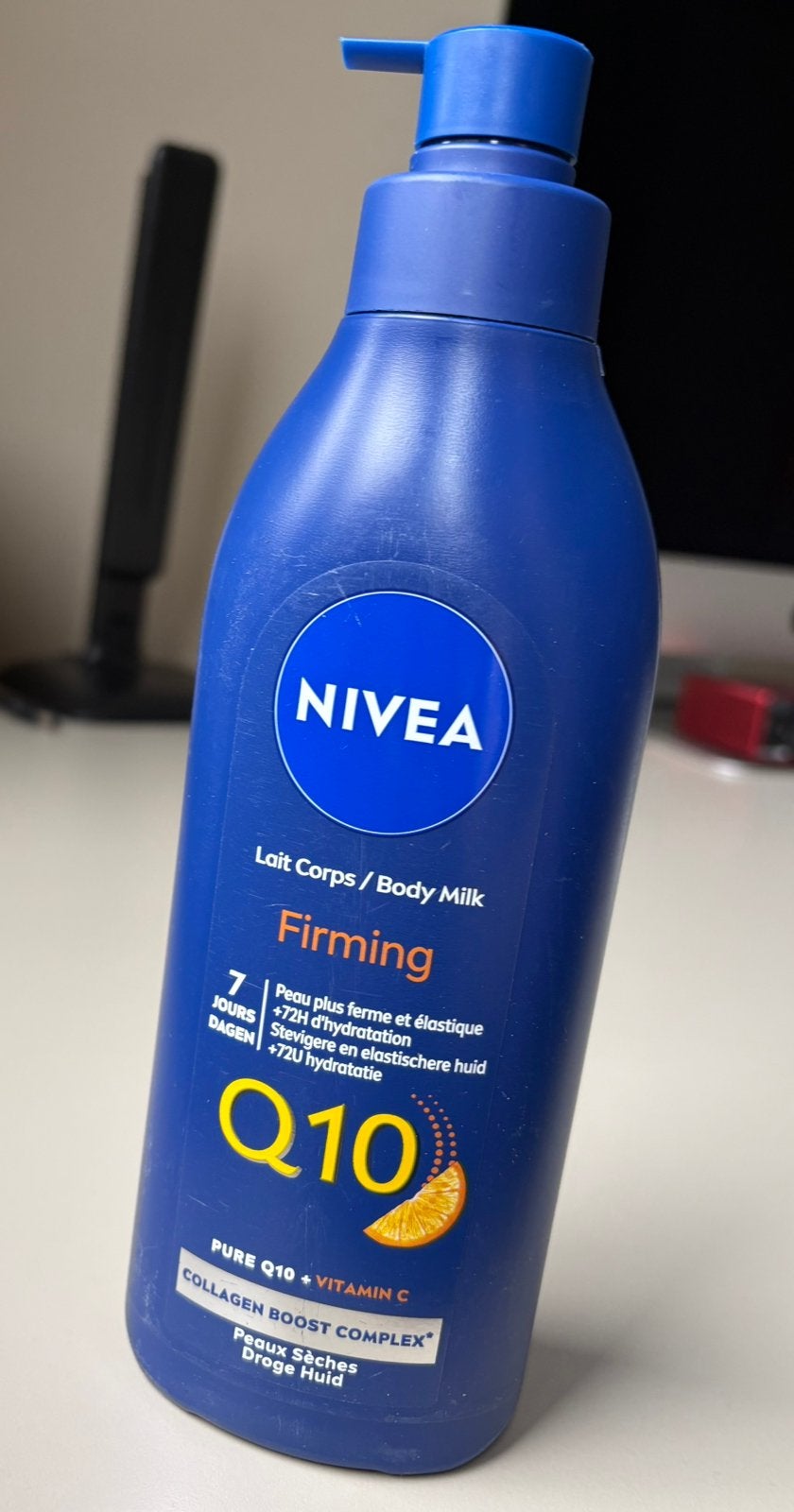 Nivea Q10 verstevigende body milk, Bijoux, Sacs & Beauté, Enlèvement, Neuf, Body lotion, Crème ou Huile