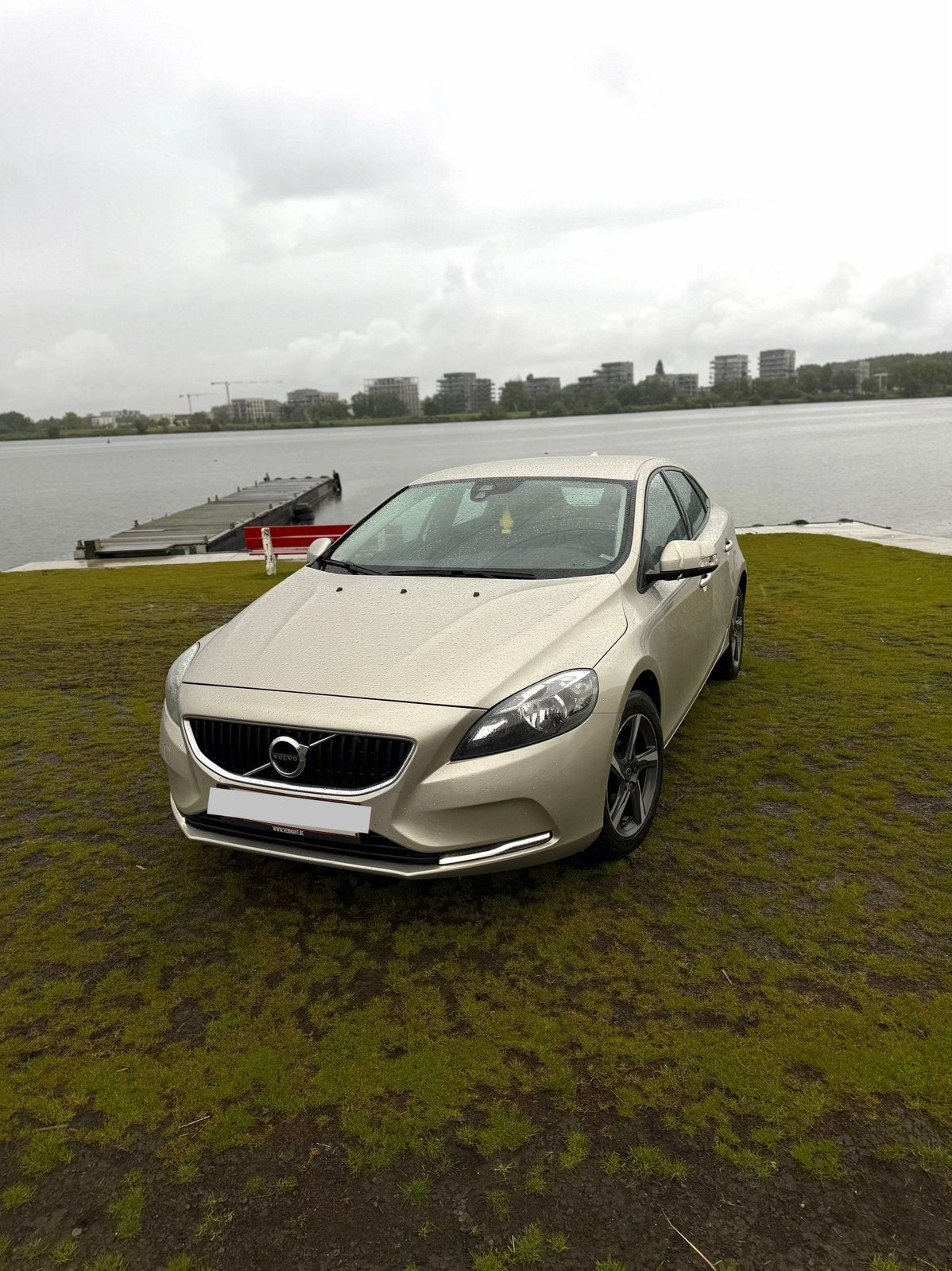 Volvo V40 D2 2.0 - Zuinig, betrouwbaar en comfortabel, Auto's, Voorwielaandrijving, Stof, 4 cilinders, Beige